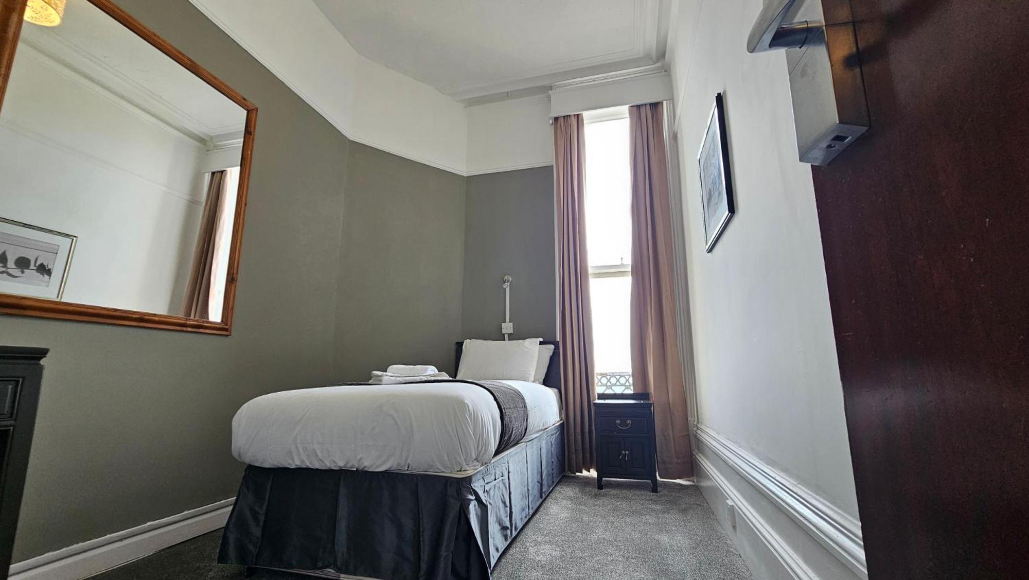 The Strand Hotel Tournoi d'Tournoi d'Eastbourne Extérieur photo