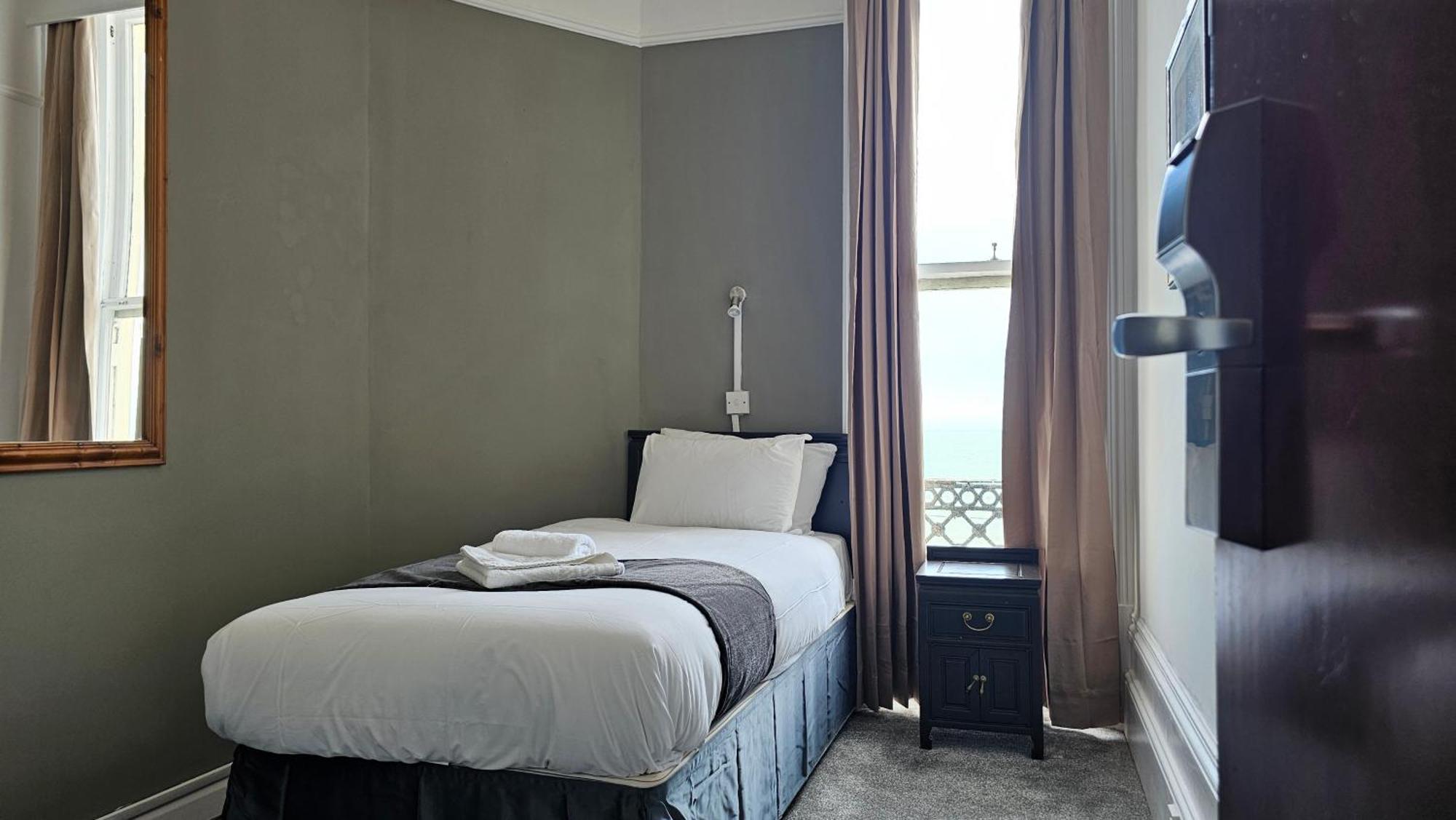 The Strand Hotel Tournoi d'Tournoi d'Eastbourne Extérieur photo