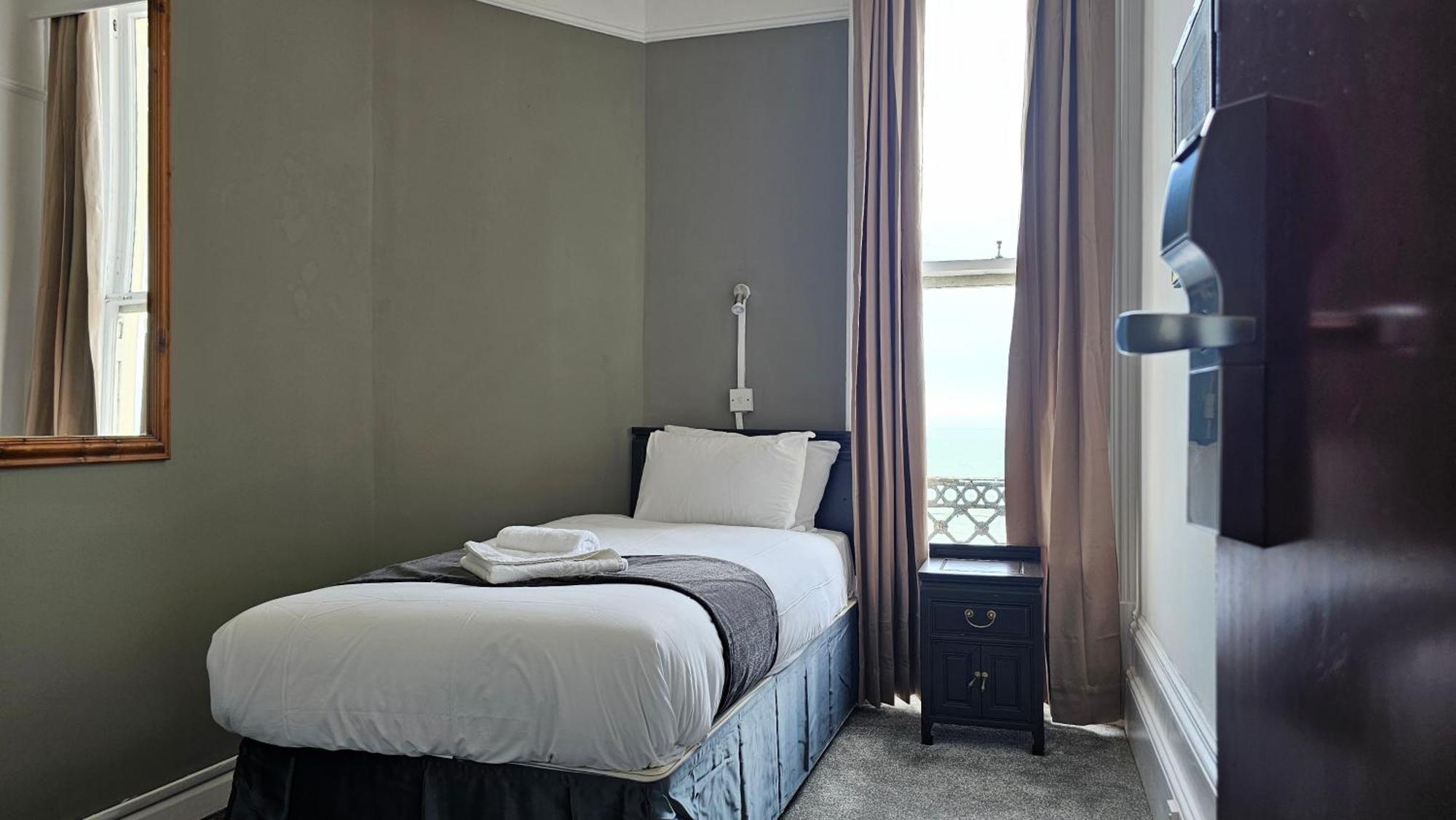 The Strand Hotel Tournoi d'Tournoi d'Eastbourne Extérieur photo