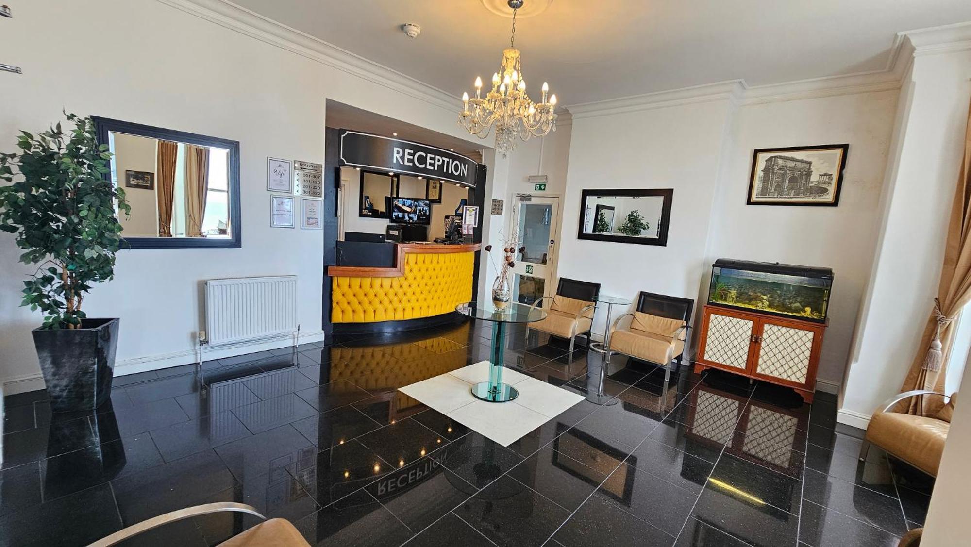 The Strand Hotel Tournoi d'Tournoi d'Eastbourne Extérieur photo