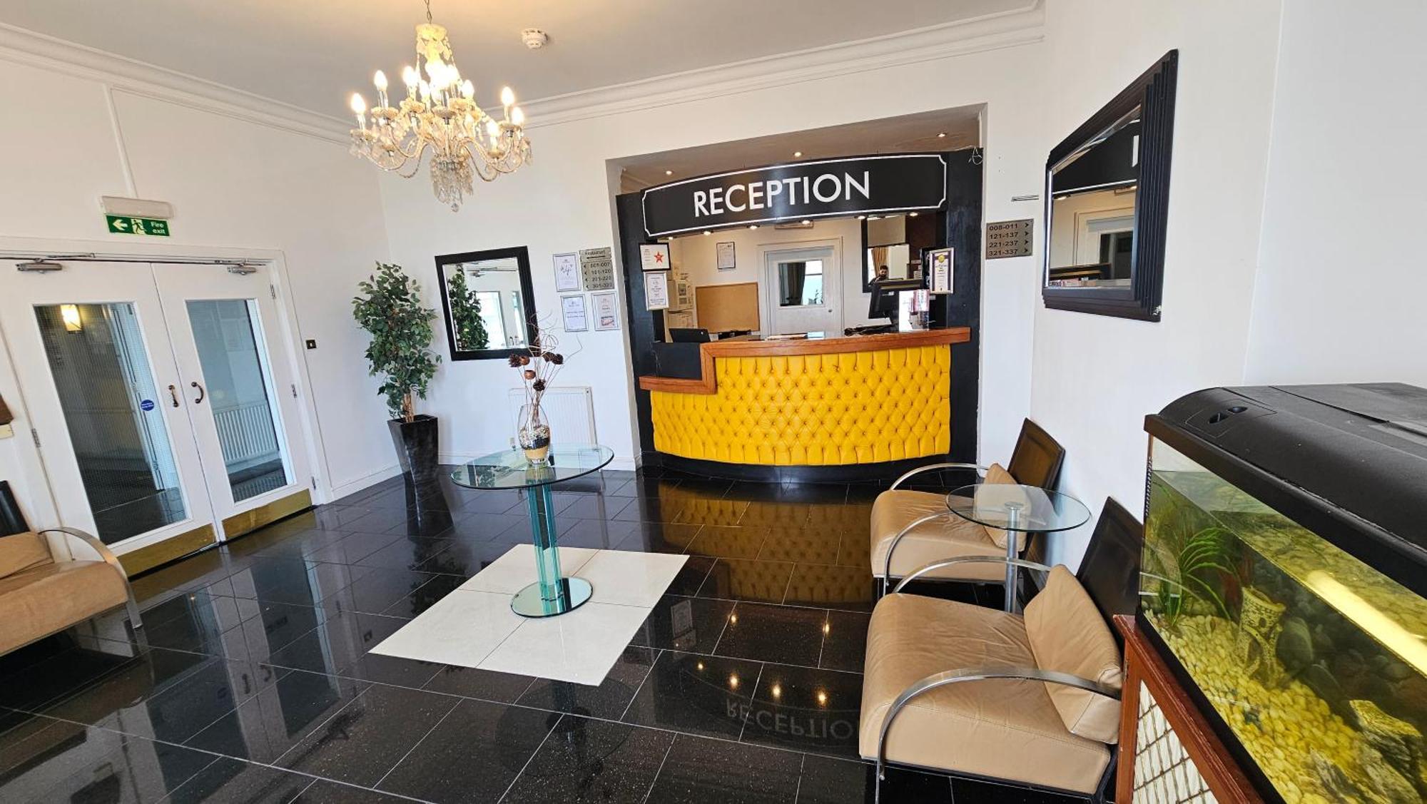 The Strand Hotel Tournoi d'Tournoi d'Eastbourne Extérieur photo